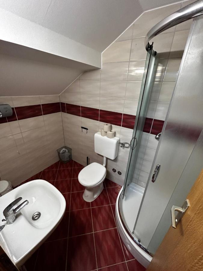 Sobe Zimmer Frei Pozega Exterior foto