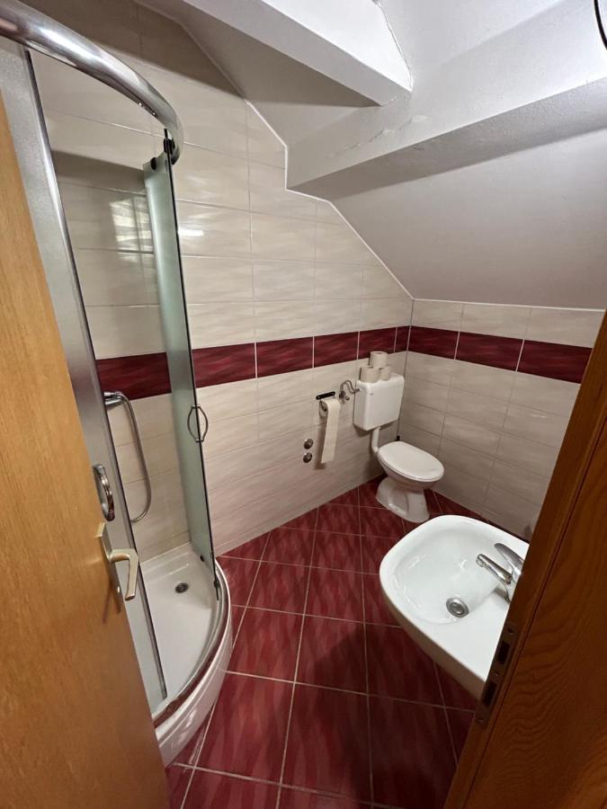 Sobe Zimmer Frei Pozega Exterior foto